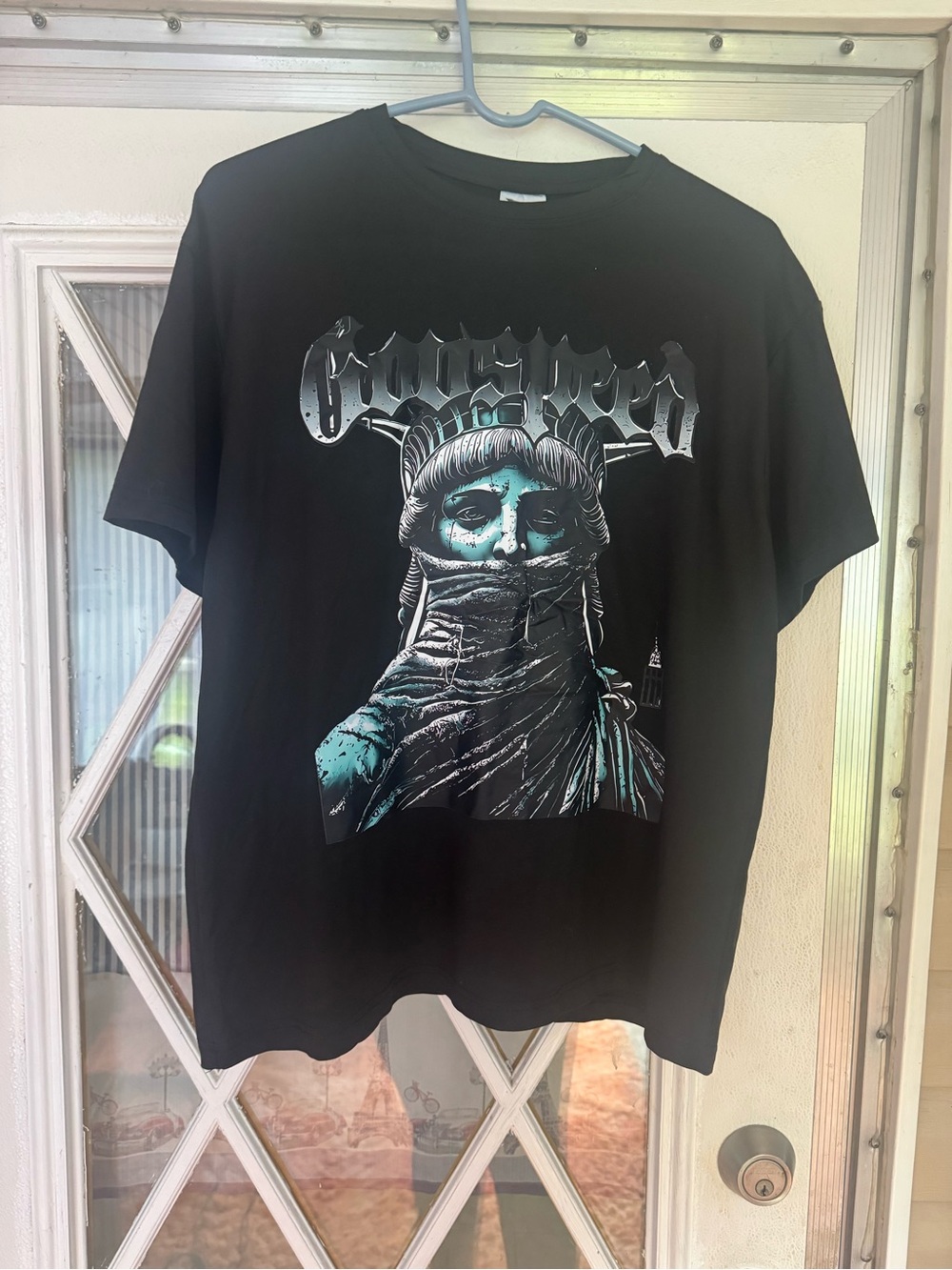 Black Statue Graphic Short Sleeve Tee